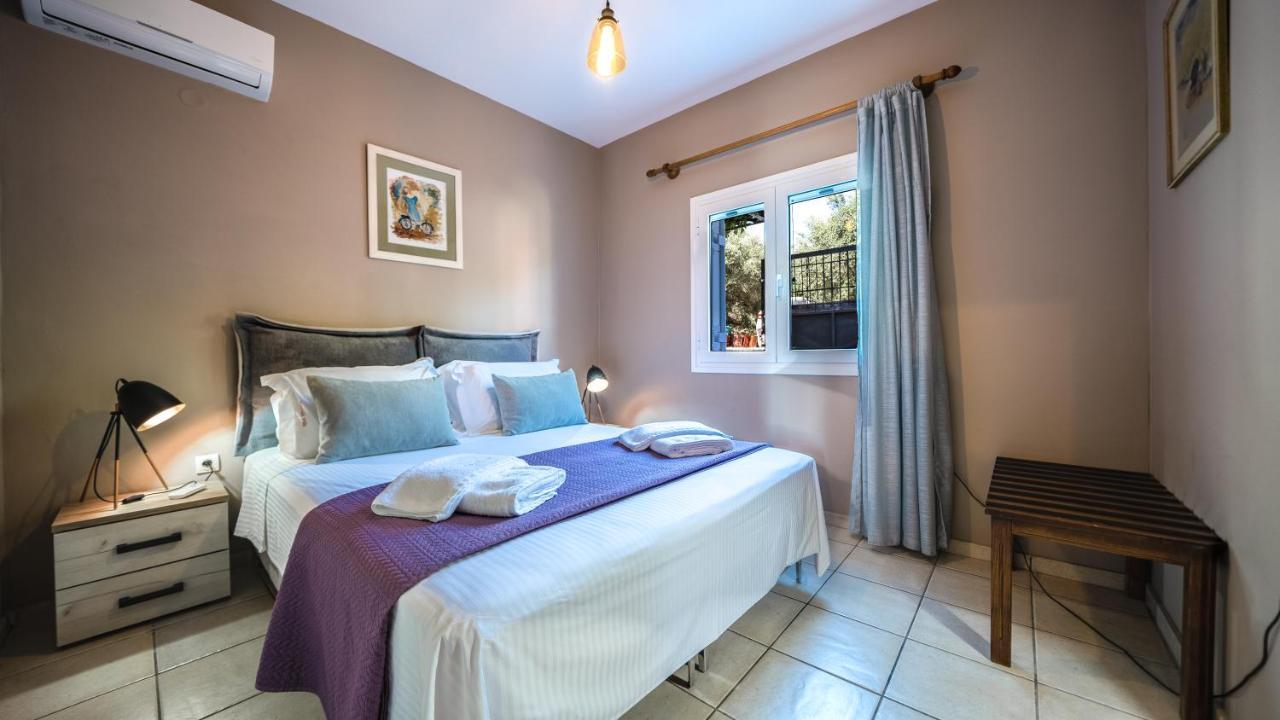 Petronila Luxury Villa With Heated Private Pool Kissamos Exterior photo